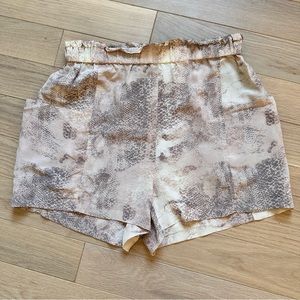 WILFRED Silk Paperbag Shorts